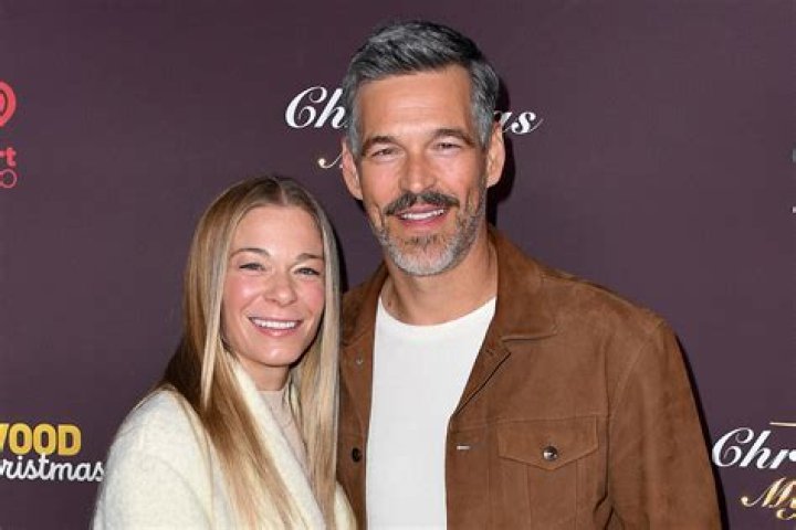 Are Chris and Leanne from polyamory still together?
