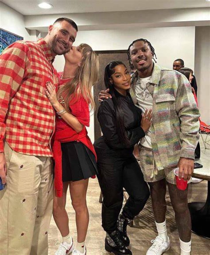 Are Travis the band still together?