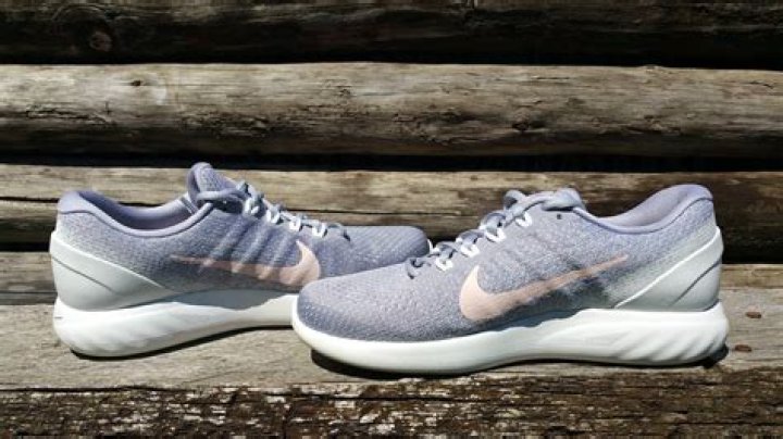 Do they still make Nike Lunarglide?