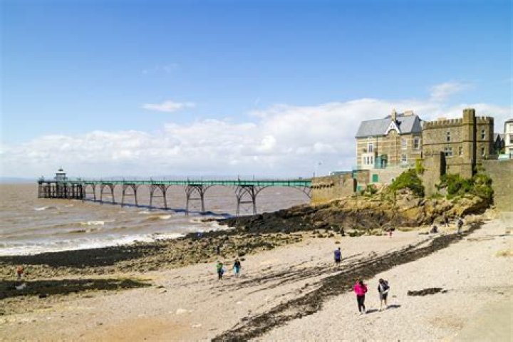 Does Clevedon have a sandy beach?