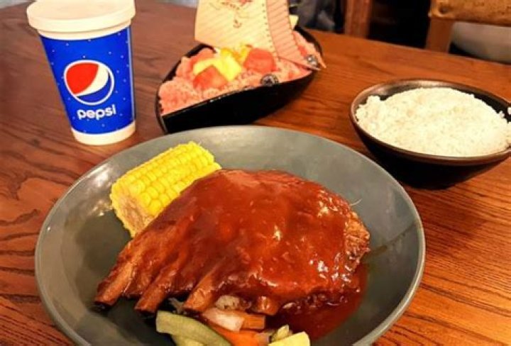Does Disney own any restaurants?