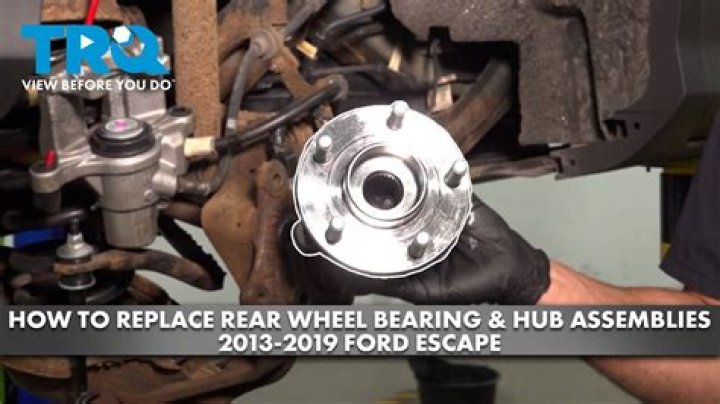 How do you know if your rear hub bearing is bad?