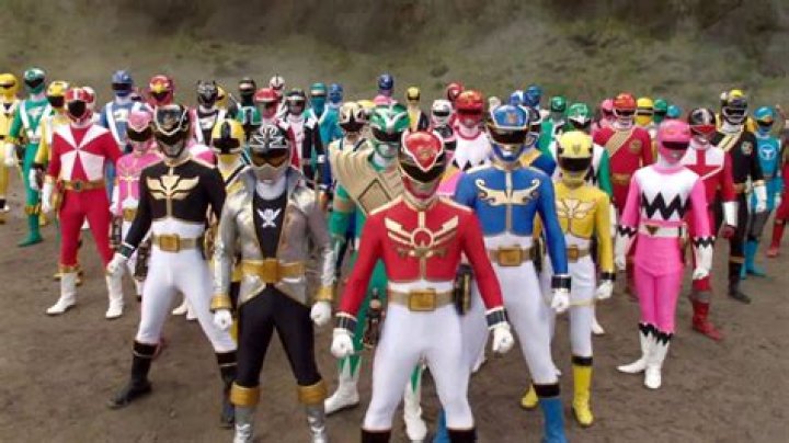 How many rangers are there in megaforce?
