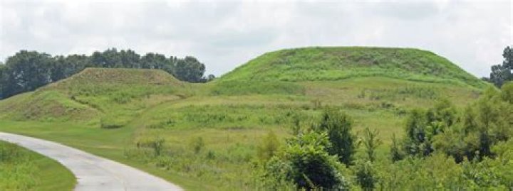 How old are the Ocmulgee Indian Mounds?