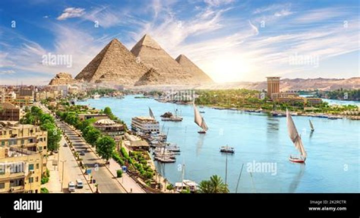 Is there a city next to the pyramids?