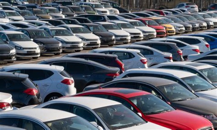 Is there money in wholesaling cars?