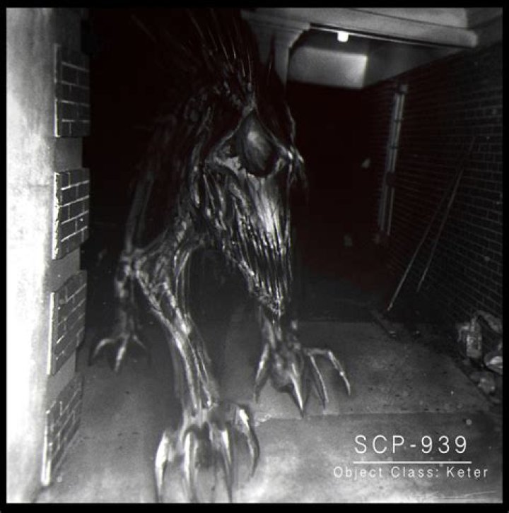 What does SCP-895 do?
