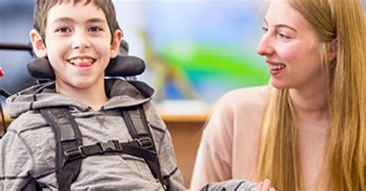 What is sen support worker?