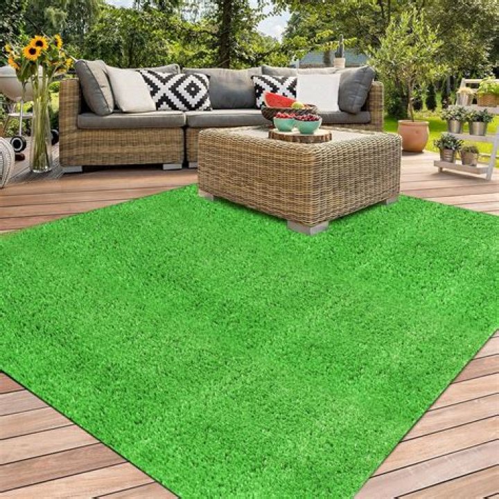 What is the average price for artificial turf?