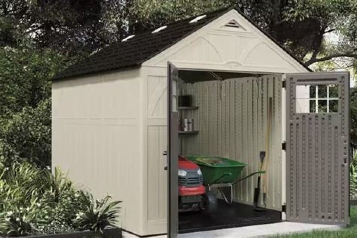 What is the best time of year to buy a shed?