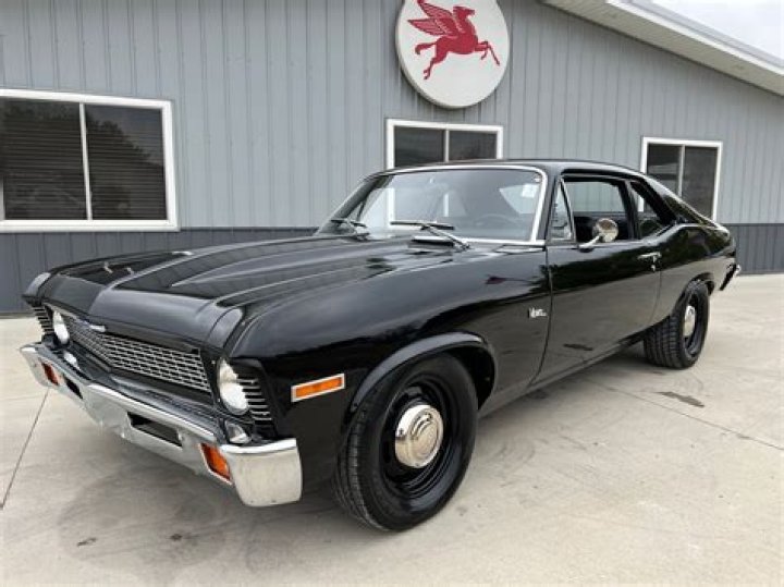 What is the difference between a 1971 and 1972 Dodge Demon?