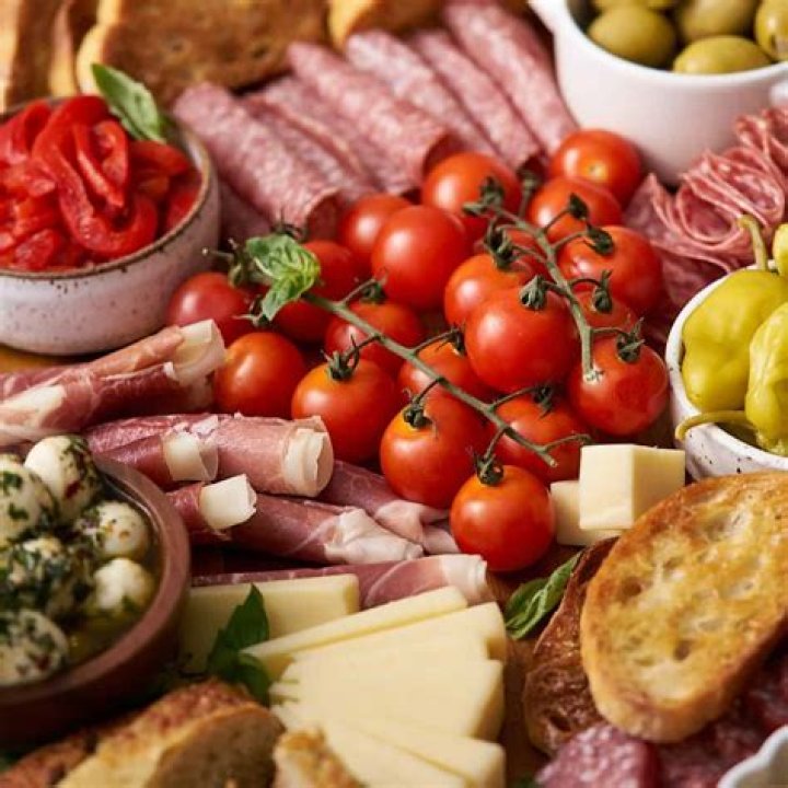 What is the English meaning of the Italian terms antipasto antipasti?