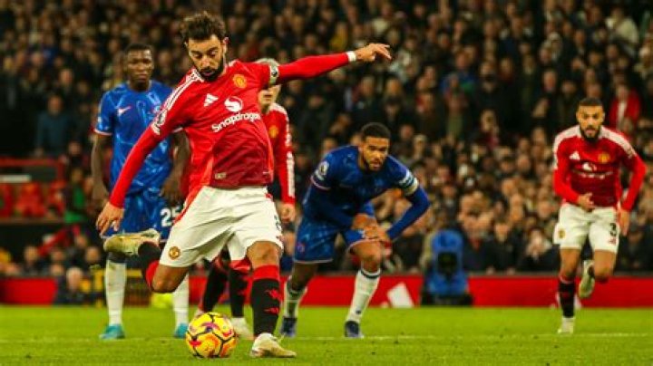 What time are united kicking off?