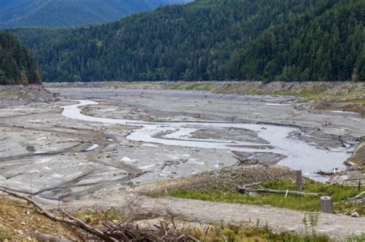 When was Glines Canyon Dam Removed?