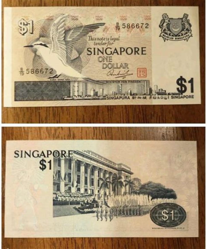 Where can I change old Singapore notes?