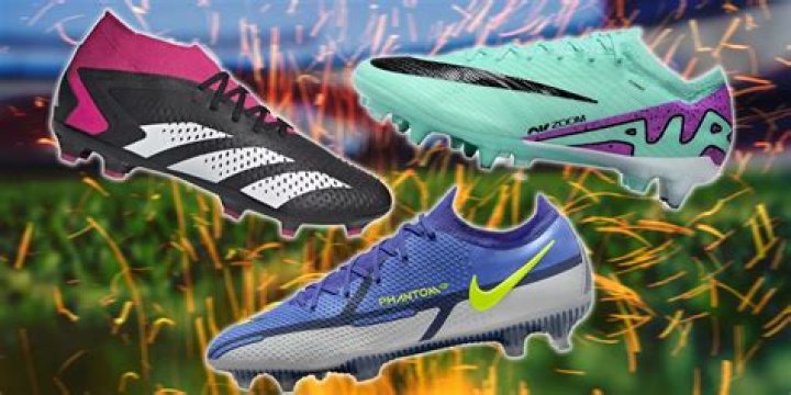 Which football boots are best for flat feet?