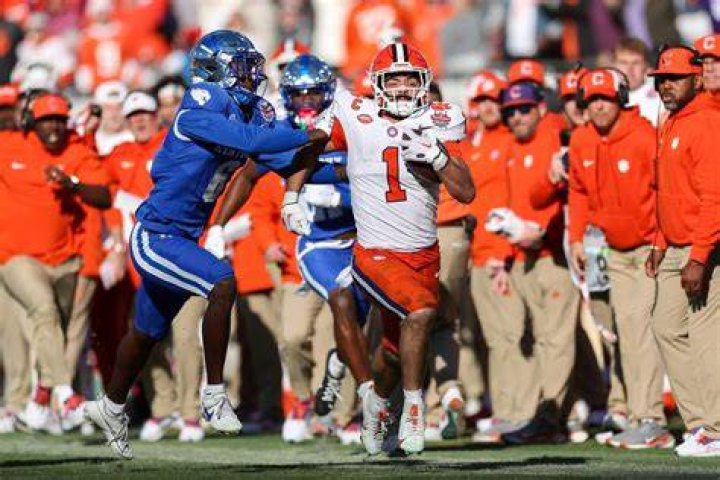 Who are sleeper running backs 2021?